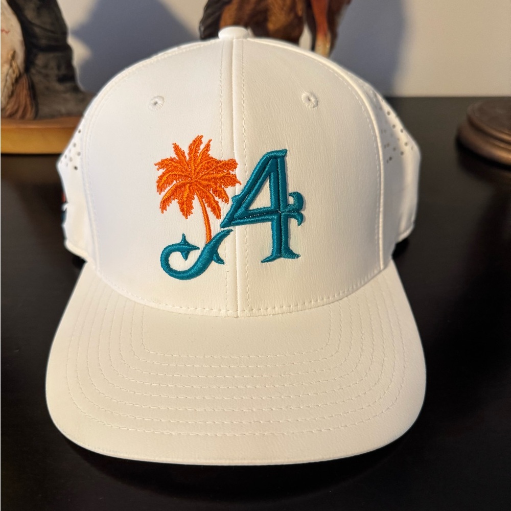 4 Aces Miami Edition & LIV Golf Grey hat
